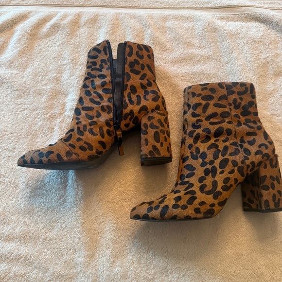 Topshop Leopard Print Ankle Boots - Picture 3 of 5